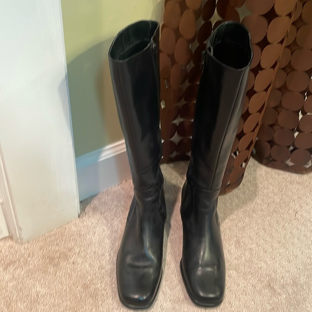 Maripe leather boots